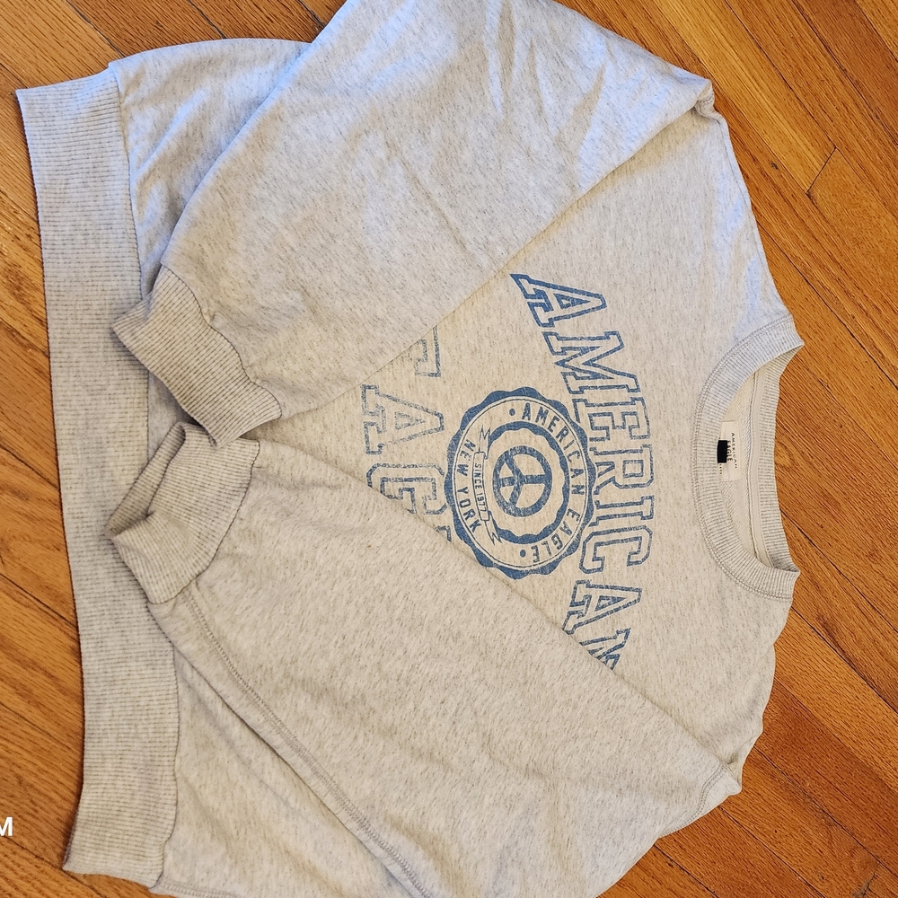 American Eagle Light Gray Knit Top